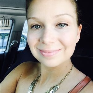 Meet your Posher, Melissa